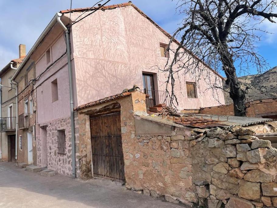 Acogedora Casa Con Patio-Parking Villa Albarracín Exterior photo