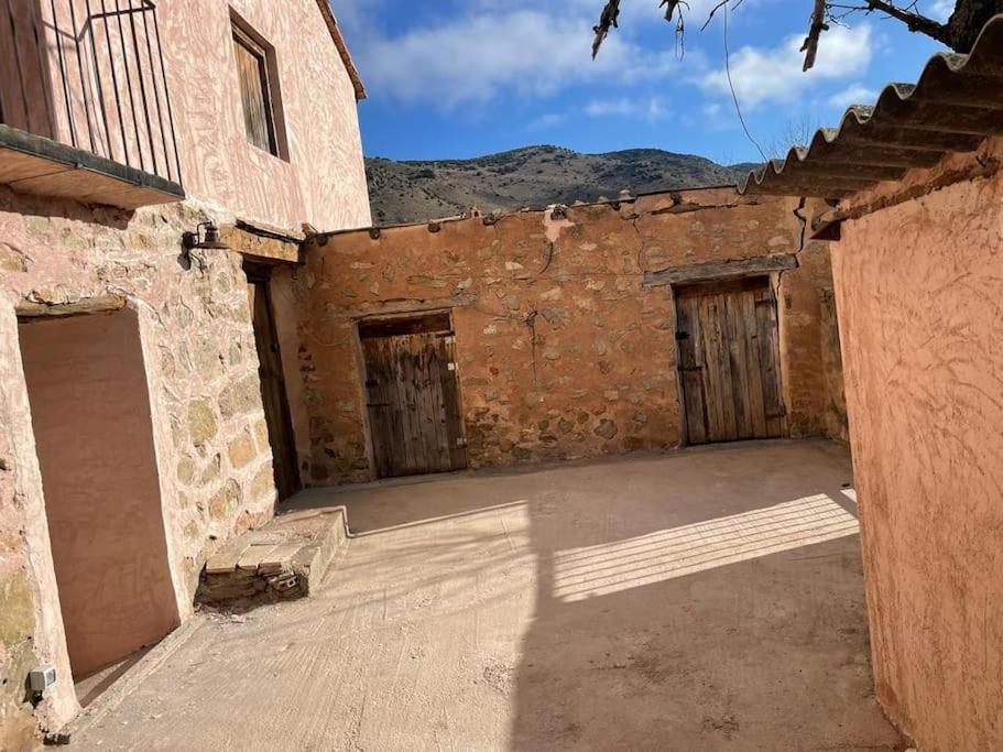 Acogedora Casa Con Patio-Parking Villa Albarracín Exterior photo