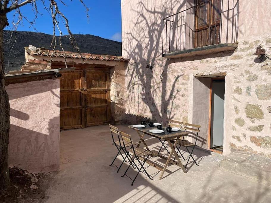 Acogedora Casa Con Patio-Parking Villa Albarracín Exterior photo